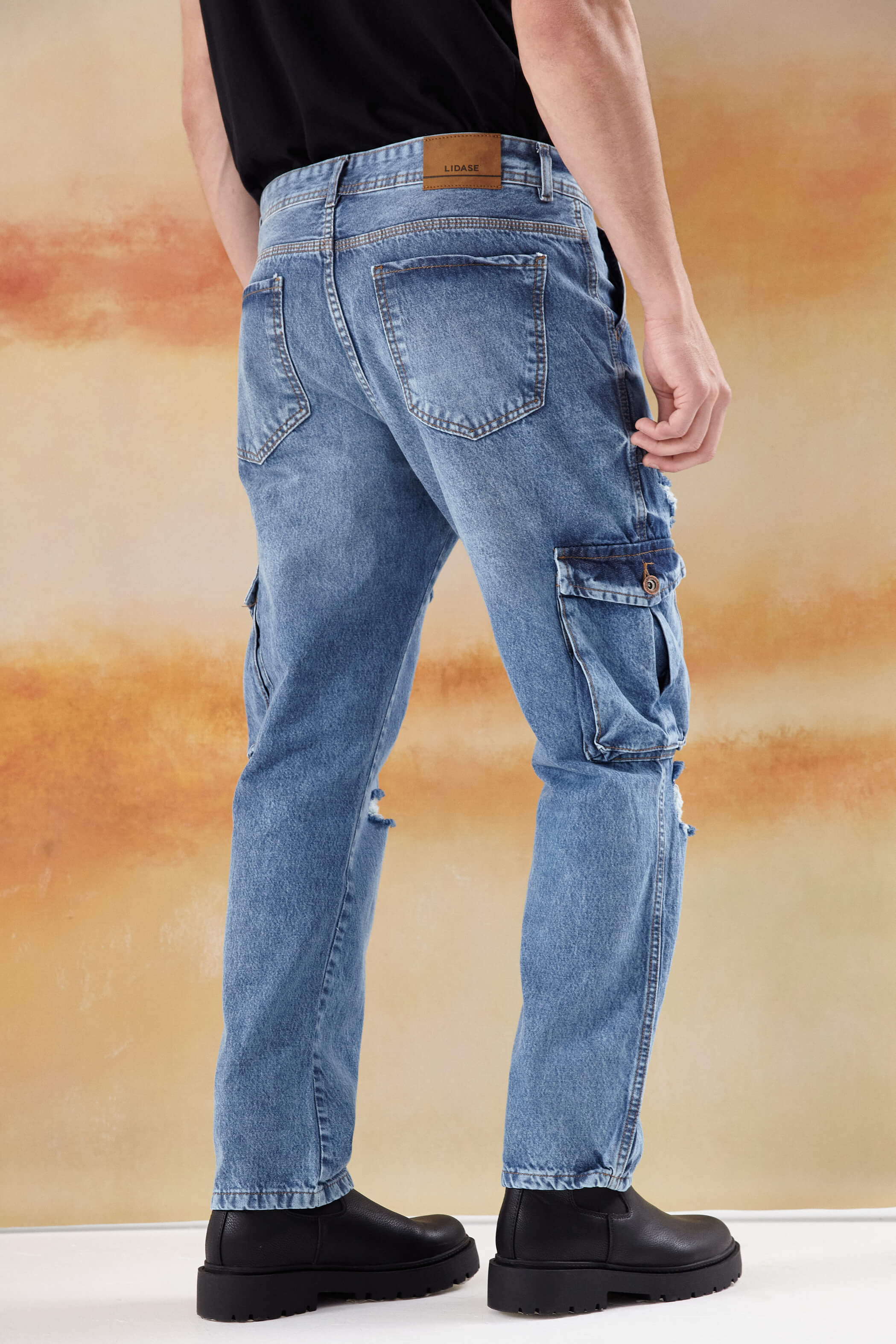 JEAN MOM RELAXED CARGO